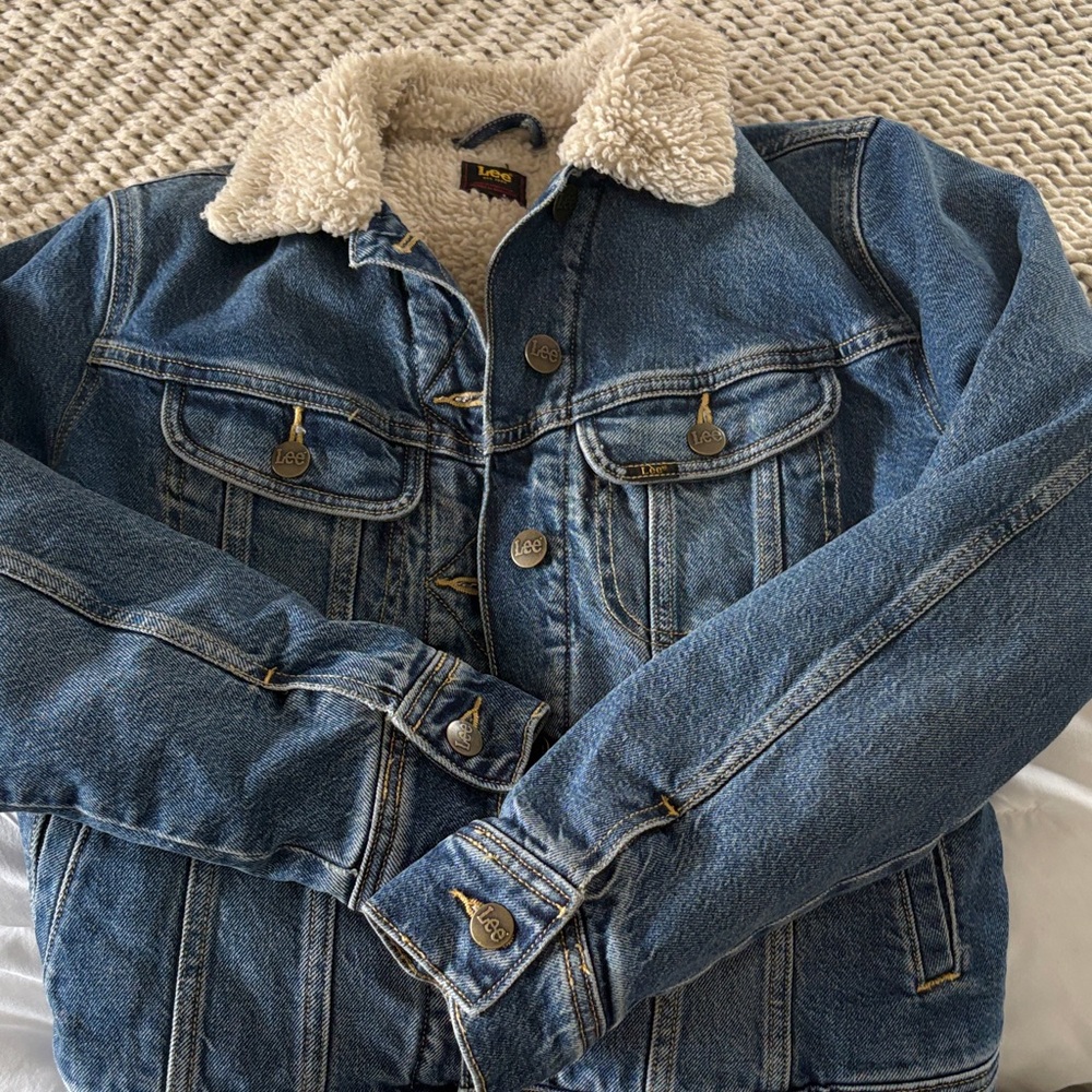 Lee Blue Denim Jean Jacket with Cream Sherpa Collar